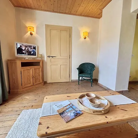 Apartment Cosy A Praz-sur-arly, Proche Pistes De Ski, Centre, Parking, 2 Etoiles, Pour 4 Pers. - Fr-1-603-6 *