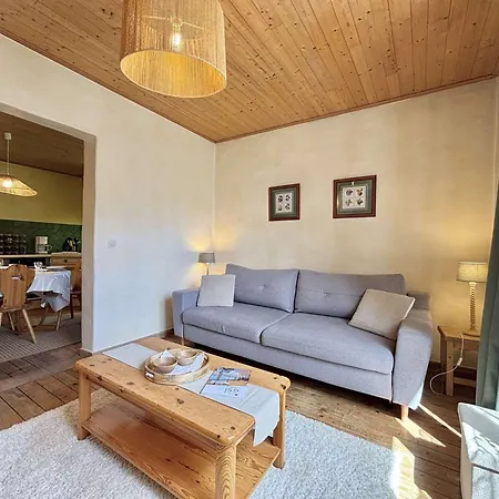 Cosy A Praz-sur-arly, Proche Pistes De Ski, Centre, Parking, 2 Etoiles, Pour 4 Pers. - Fr-1-603-6 Apartment *